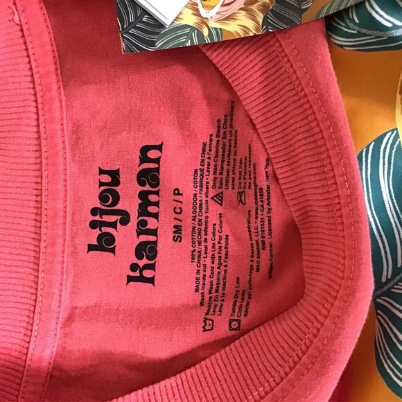 Bijou Karman Women  graphic Tee shirt NWT SZ. Small NWT - Picture 9 of 9